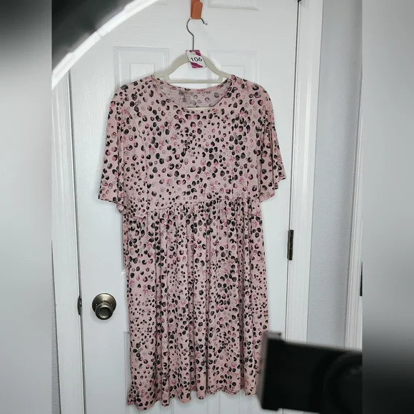 Chic Pink Leopard Print Dress - Picture 2 of 2